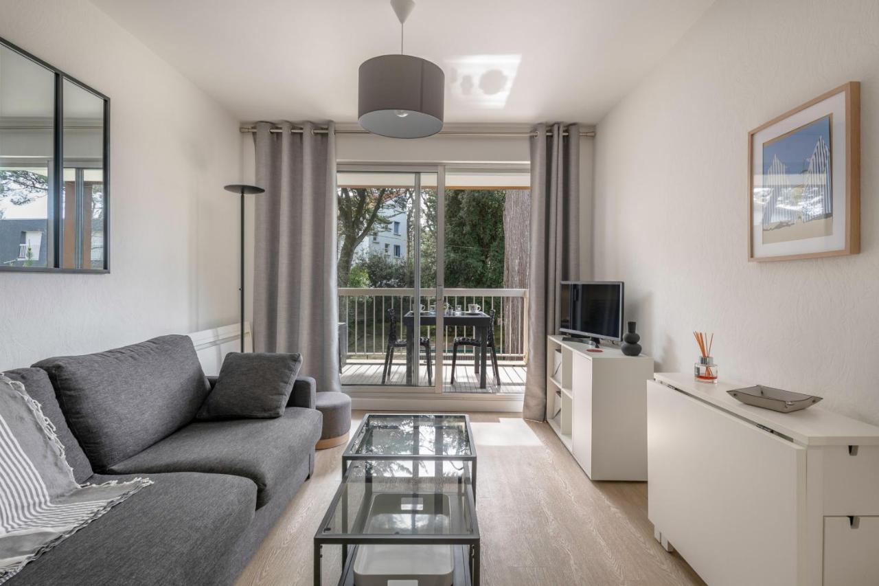 Apartment A 300m De La De